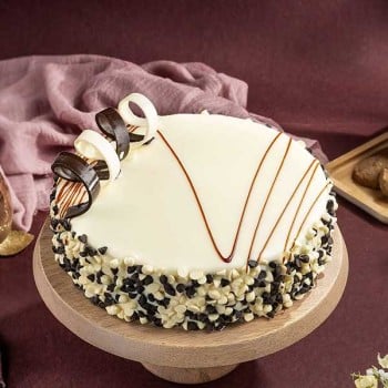 Vancho Vanilla Chocolate Cake