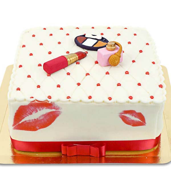 Lipstick special cake