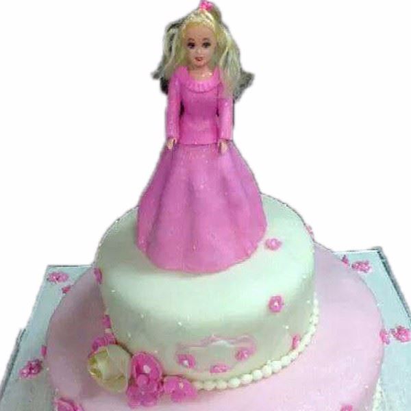 Princess On Stage Fondant Cake