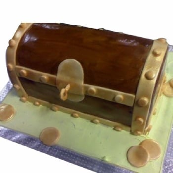 Treasure Chest Fondant Cake