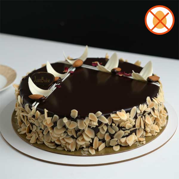 American Almond Chocolate Eggless Cake