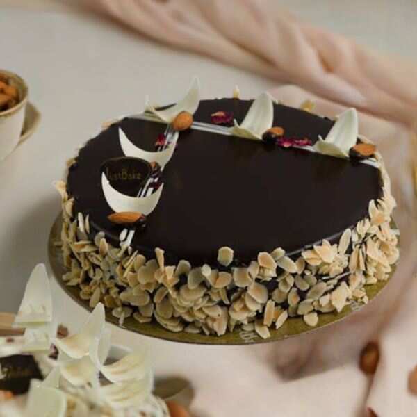 American Almond Chocolate Cake Large