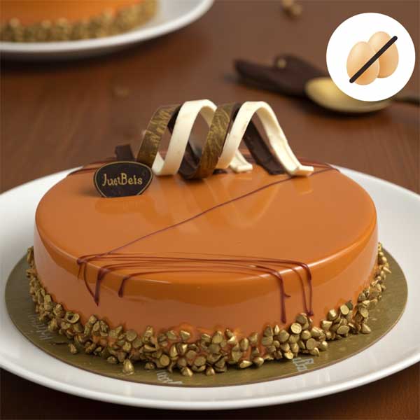 Caramel Fiesta Eggless Cake