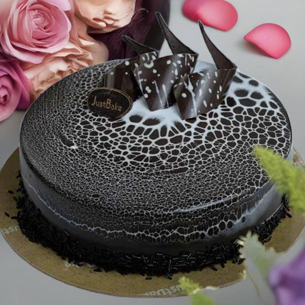 Choco Nilla Womens Day Cake