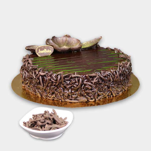 Love Infused Chocolate Cake Delivery in Trichy Order Cake Online Trichy Cake  Home Delivery Send Cake as Gift by Cake World Online Online Shopping India