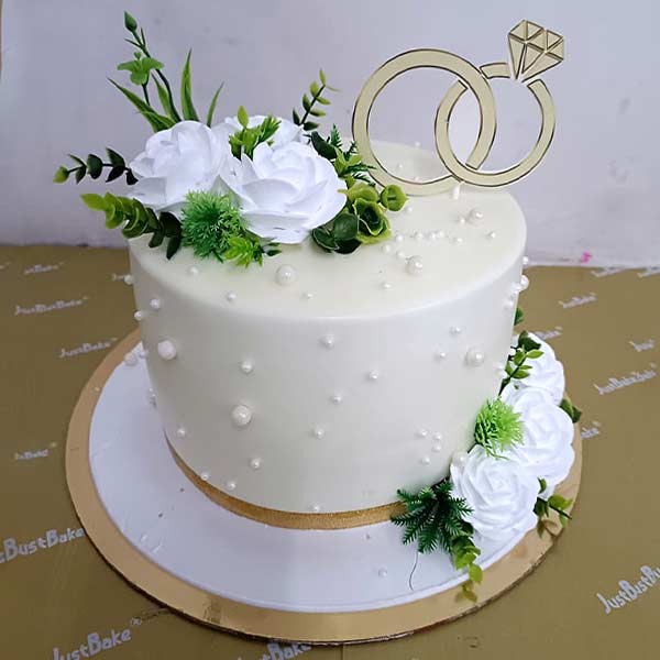 Elegant Rings Celebration Cake