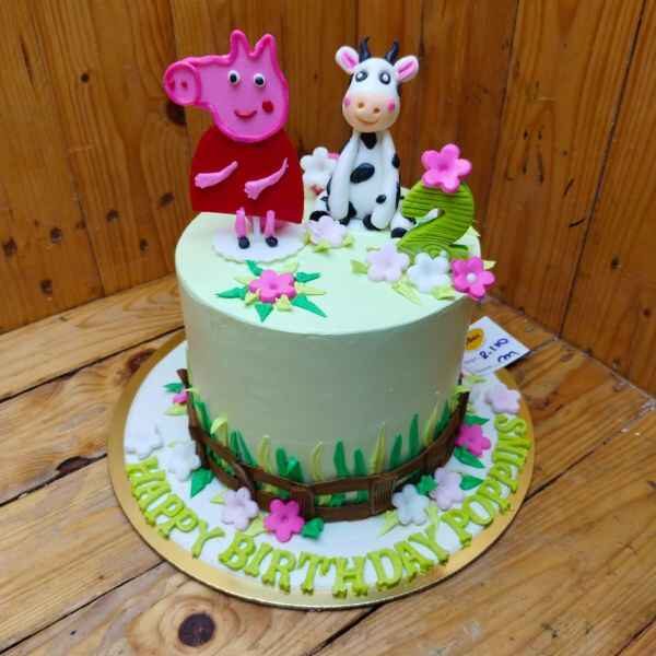 Peppa Pig Farmyard Birthday Cake
