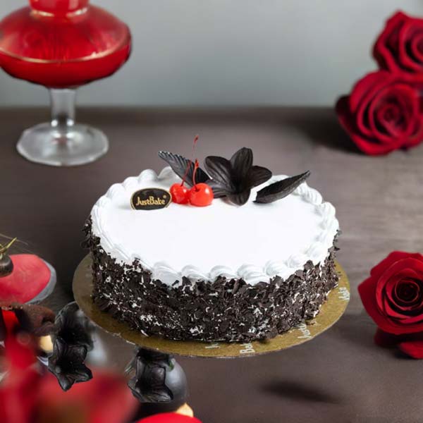 Premium Black Forest Valentine Cake