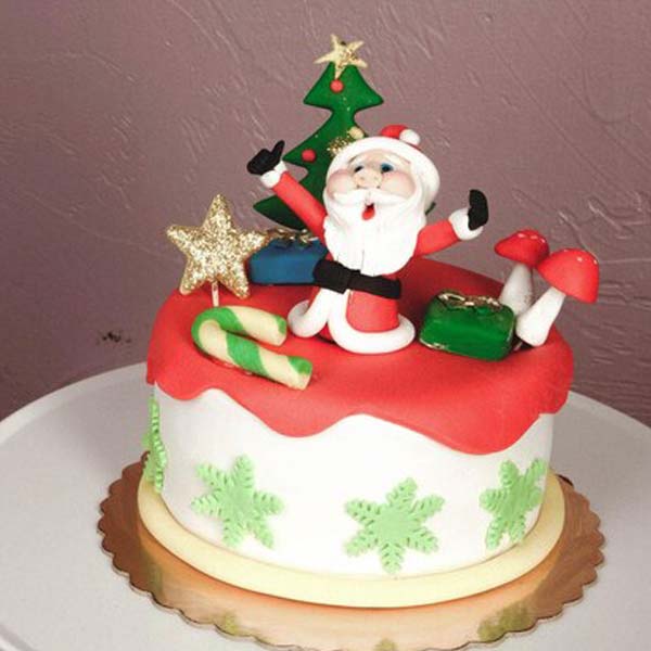 Santa Claus Christmas Cake