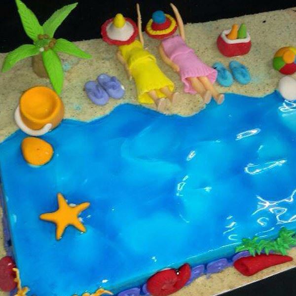 Beach Water Fun Cream Fondant Cake