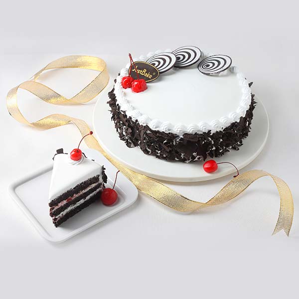 Discover more than 38 white forest cake images latest - in.daotaonec