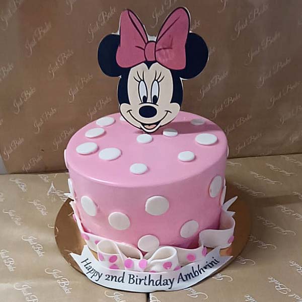 Minni Mouse Cake