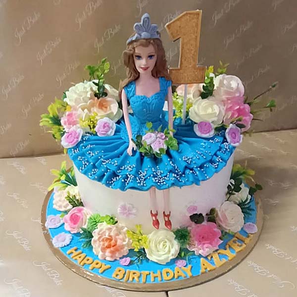 Sitting Doll Theme Cake