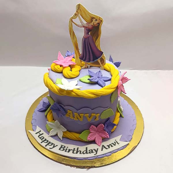  Rapunzel With Flower Cake