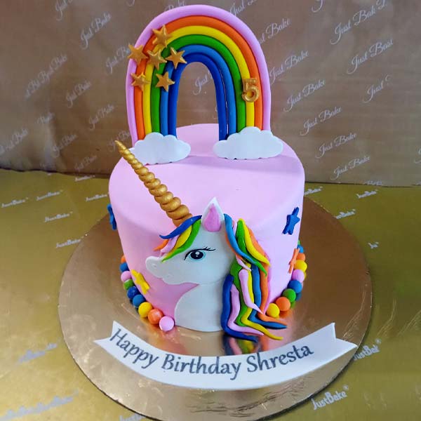 Mini Unicorn Cake