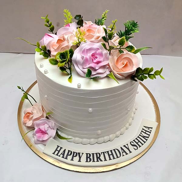 Floral Vanilla Cake 02