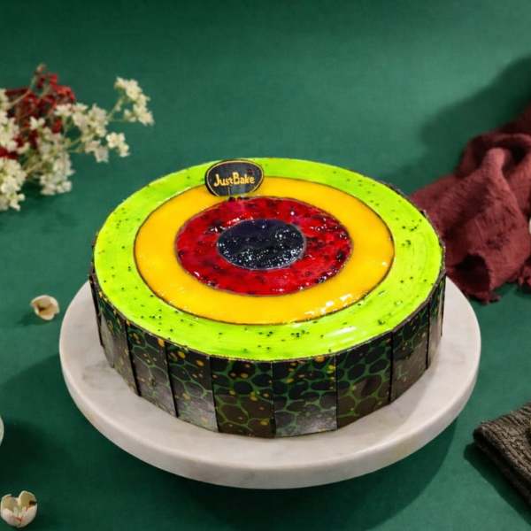 Fruit of Forest Womens day Cake