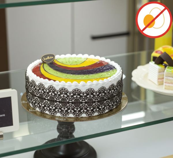 Fruit Of Forest Eggless Cake