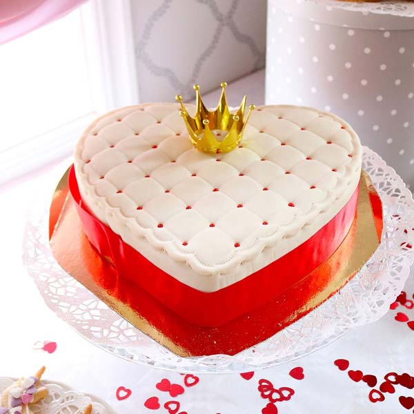 Red Heart Fondant Cake