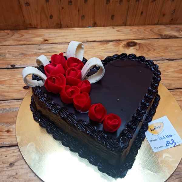 Heart Shaped Chocolate Truffle Cake