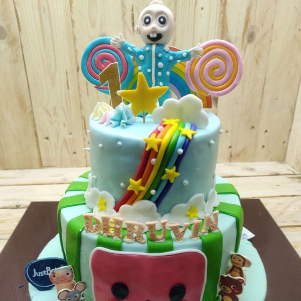 Adorable 1st Birthday Cake