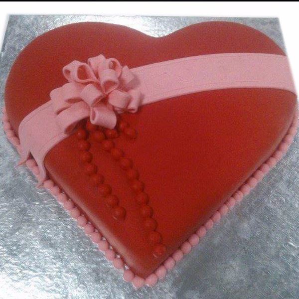 Red Heart Fondant Cake