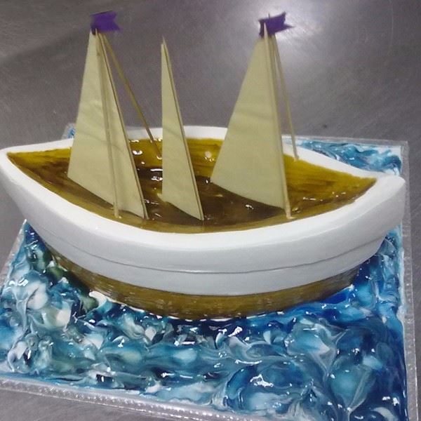Sailing Cream Finish 3D Cake