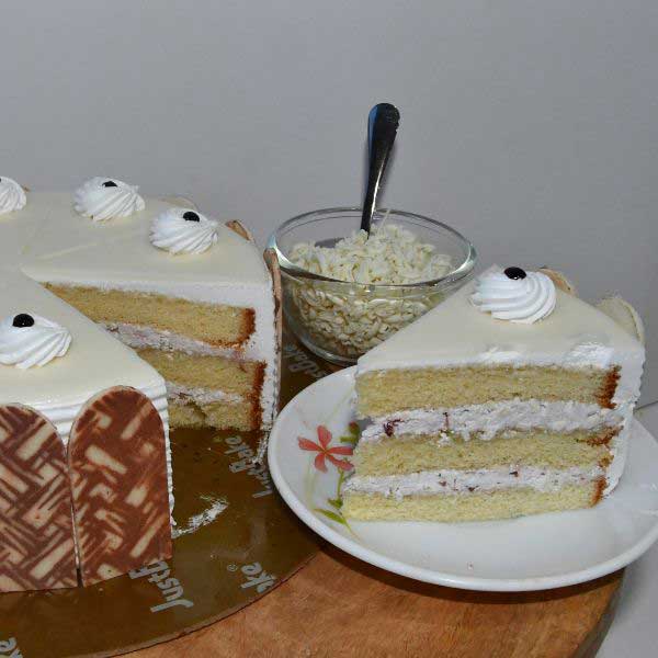 White Forest Pastry Cut Piece-8