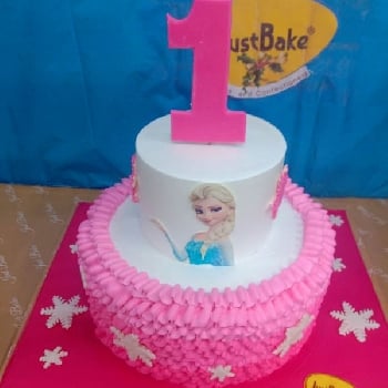 Princess cartoon cake