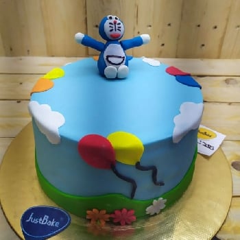 Doraemon theme cake