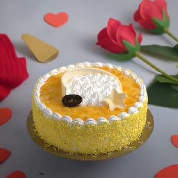 Alphanso Mango Valentine Cake