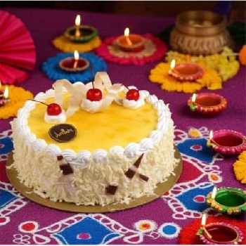 Premium Pineapple Eggless  cake