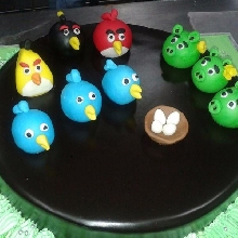 Angry Birds and Team Cream Fondant Cake