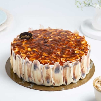 Arabian Cashew and Dates Cake