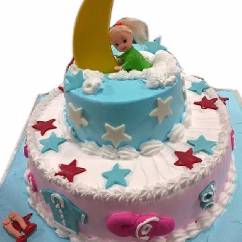 Baby on Moon Cake Cream Fondant