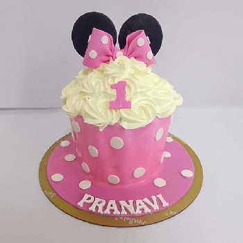Minnie Mouse 1st Birthday Cake