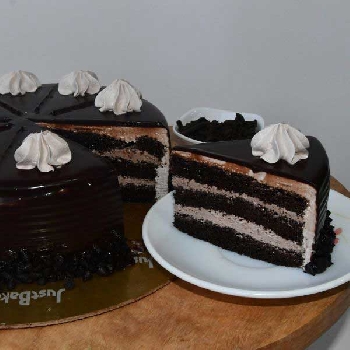 Classic Chocochips Pastry Cut Piece-8