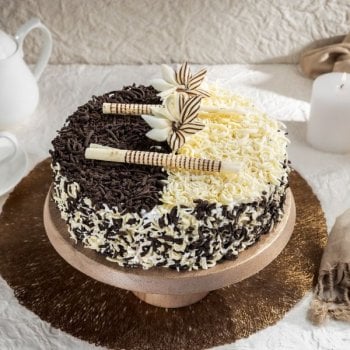 Duet Cake (white and black forest) Duet Cake (white and black forest)