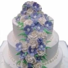 3 Tier Cake with Flowers AN20 Cream Finish