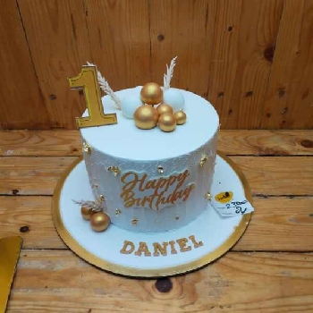 Golden First Birthday Delight