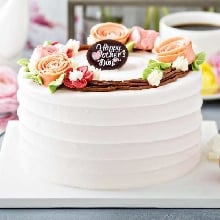 Glossy Love Cake