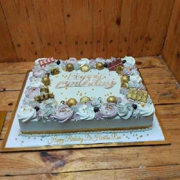 Rectangular Shape Vanilla Cake