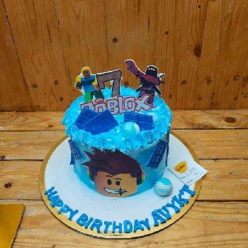 Roblox Themed Birthday Cake