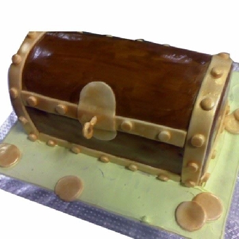 Treasure Chest Fondant Cake