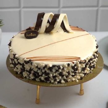 Vancho Vanilla Chocolate Cake