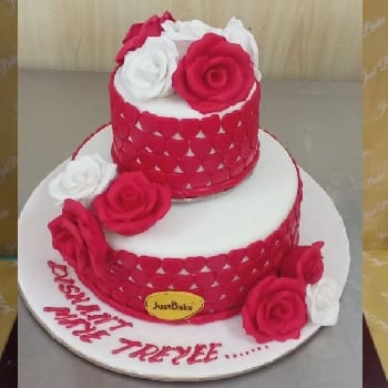 Vanilla Beauty Cake